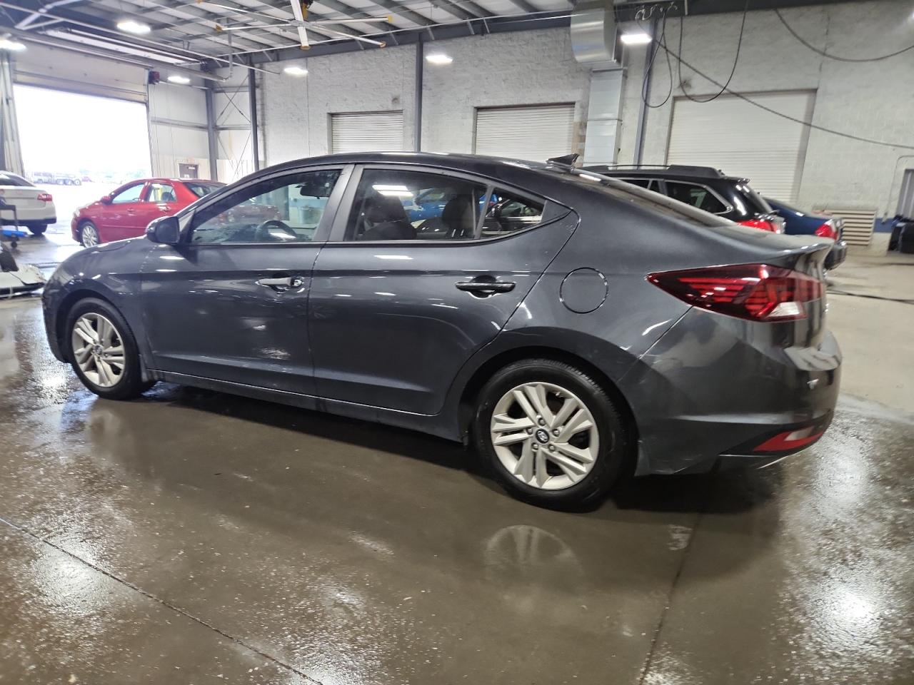 HYUNDAI ELANTRA SEL