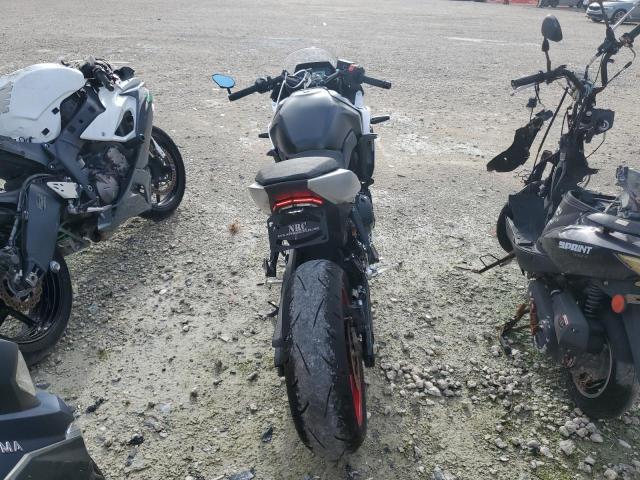 2024 SUZUKI GSX800 F JS1EM13B0R7100899