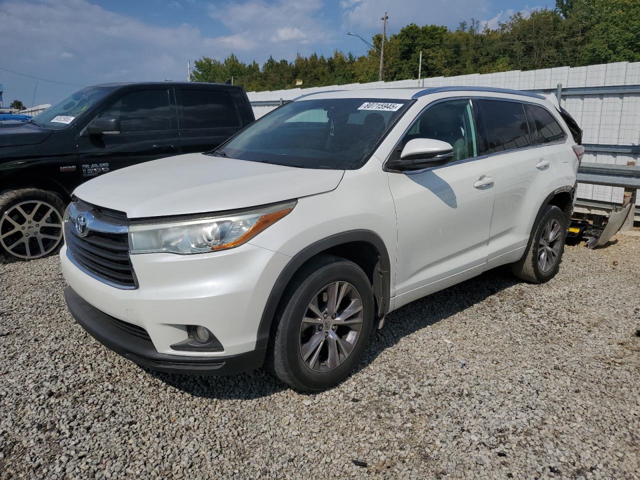 TOYOTA HIGHLANDER XLE