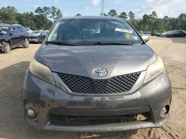 2017 TOYOTA SIENNA SE 5TDXZ3DC9HS799277