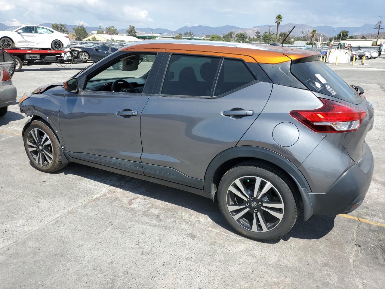NISSAN KICKS S