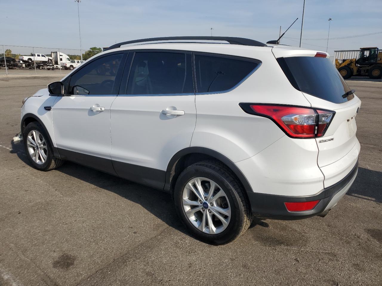 FORD ESCAPE SE