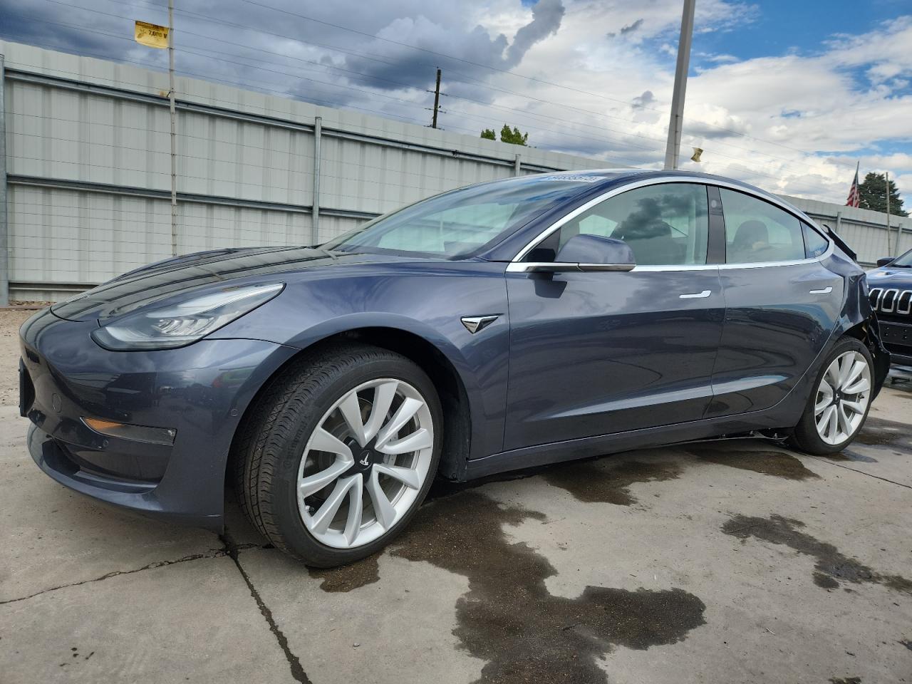 Lot #3266345023 2018 TESLA MODEL 3