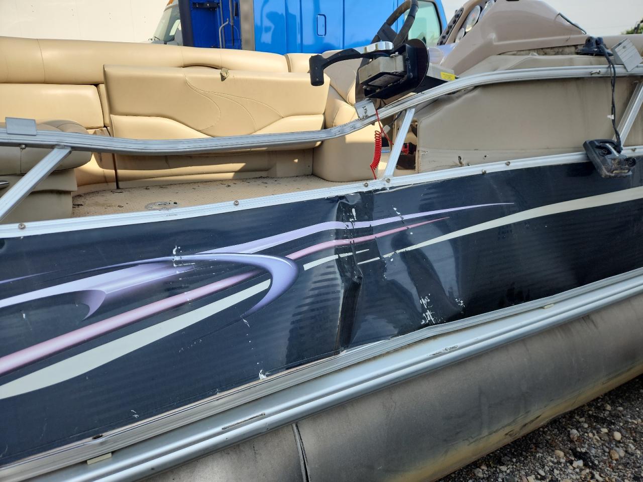 Lot #3248744840 2012 STARCRAFT BOAT