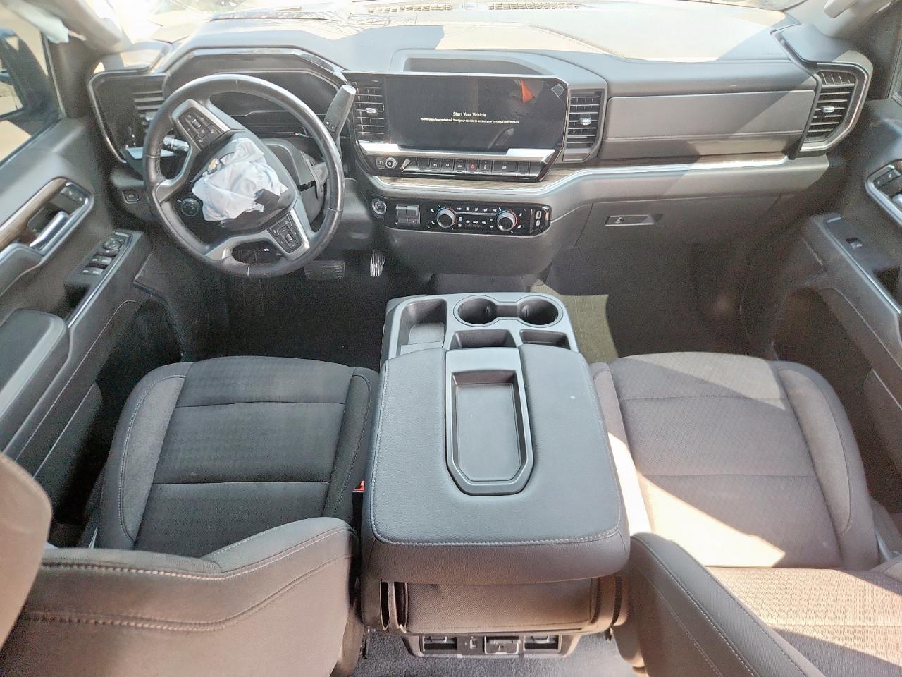 CHEVROLET SILVERADO C1500 LT