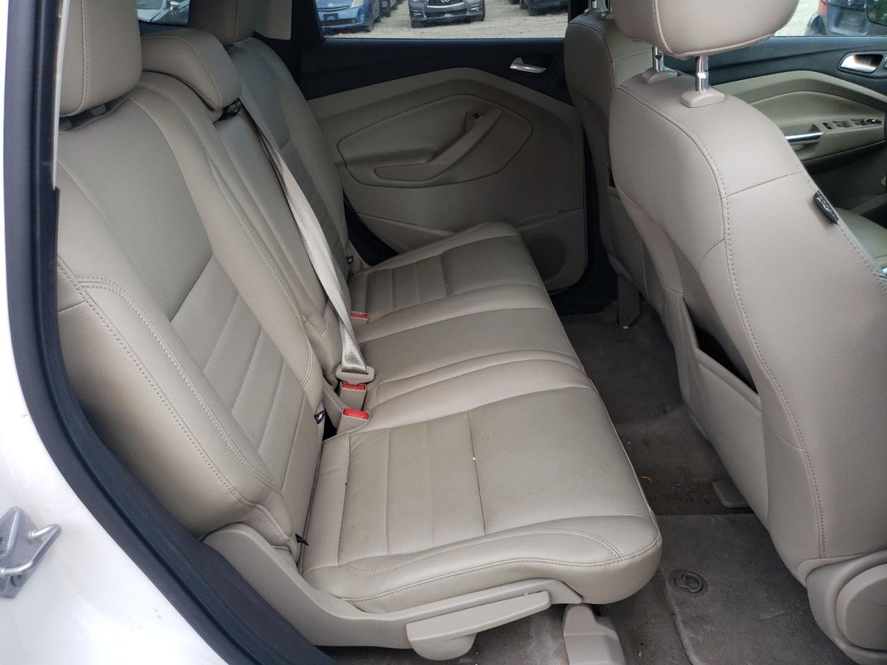 FORD ESCAPE TITANIUM