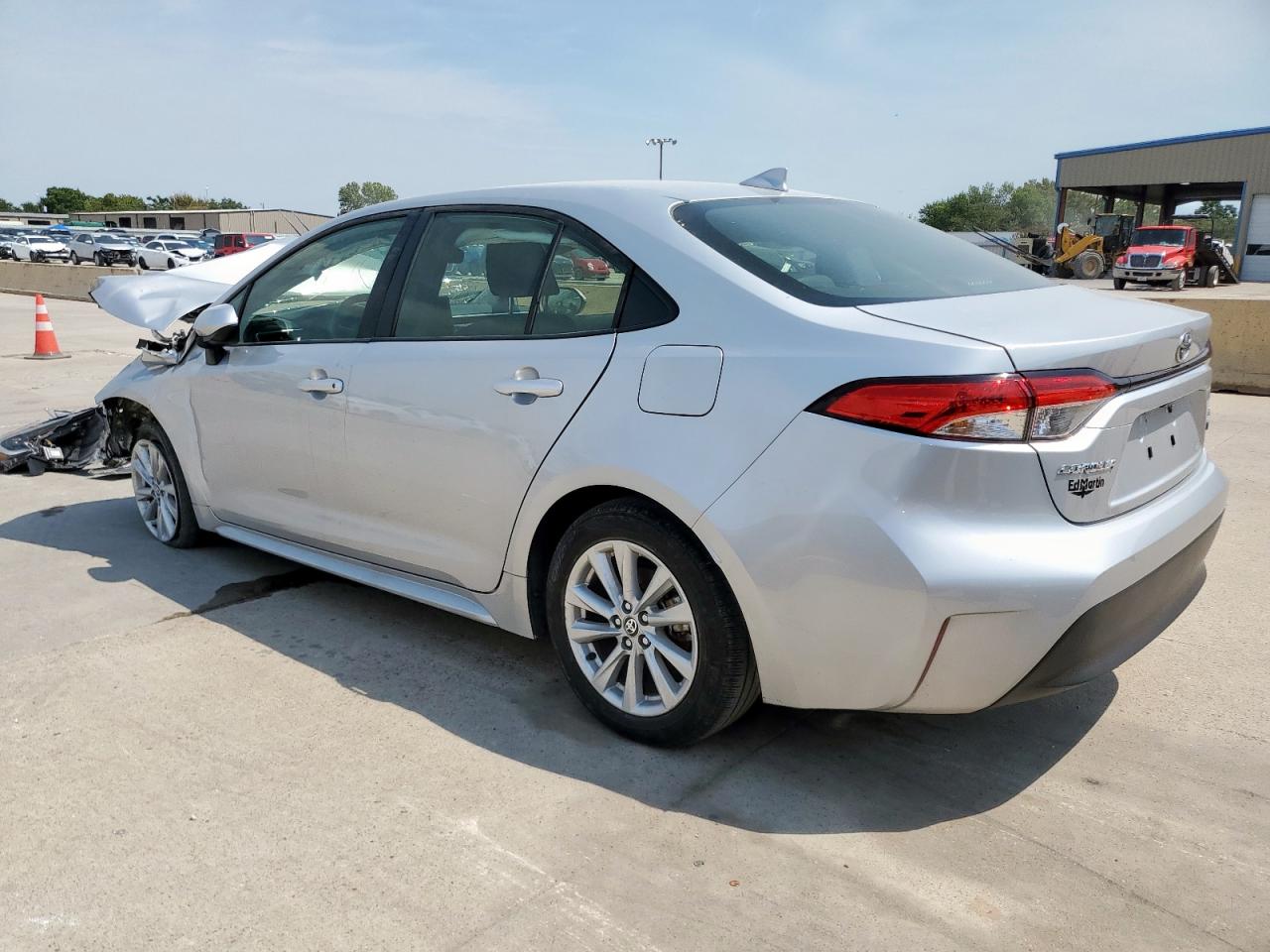 Lot #3304613451 2023 TOYOTA COROLLA LE