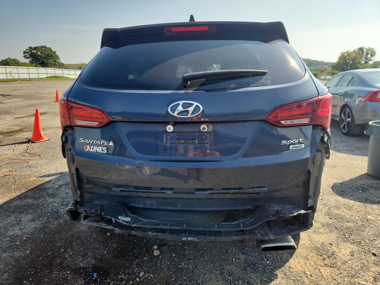 HYUNDAI SANTA FE SPORT