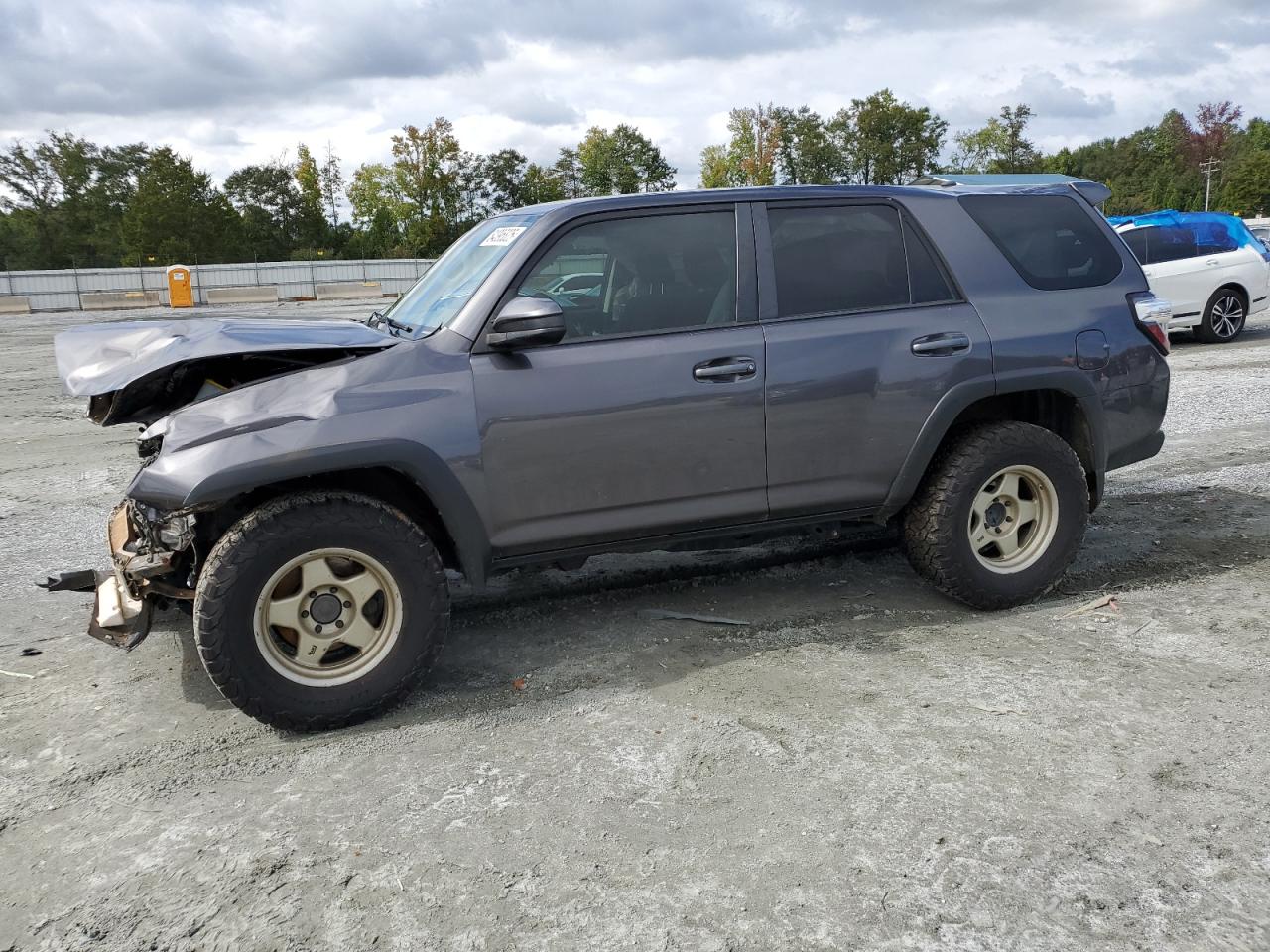 TOYOTA 4RUNNER SR5/SR5 PREMIUM