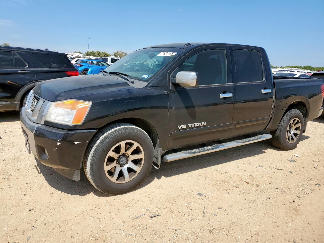 NISSAN TITAN S