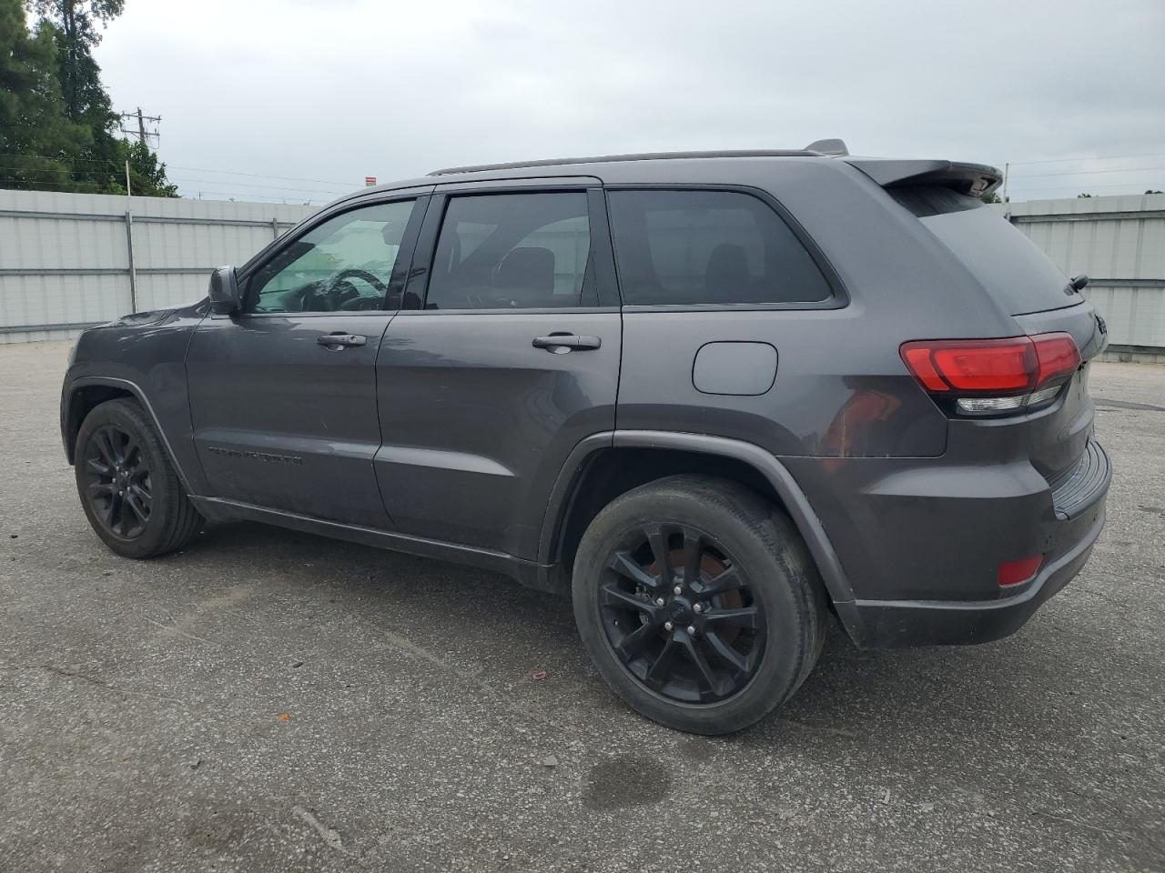 JEEP GRAND CHEROKEE LAREDO