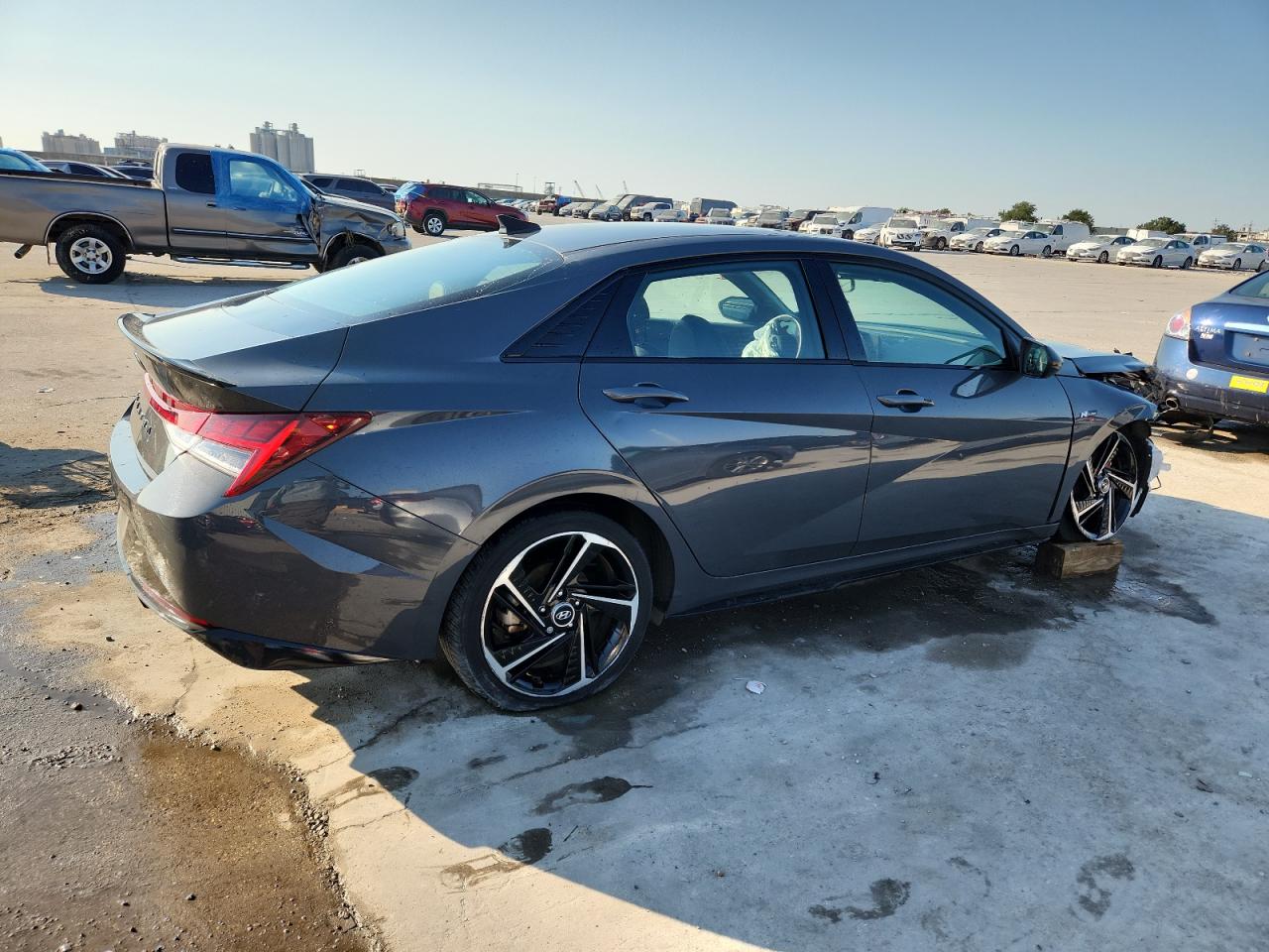 HYUNDAI ELANTRA N LINE