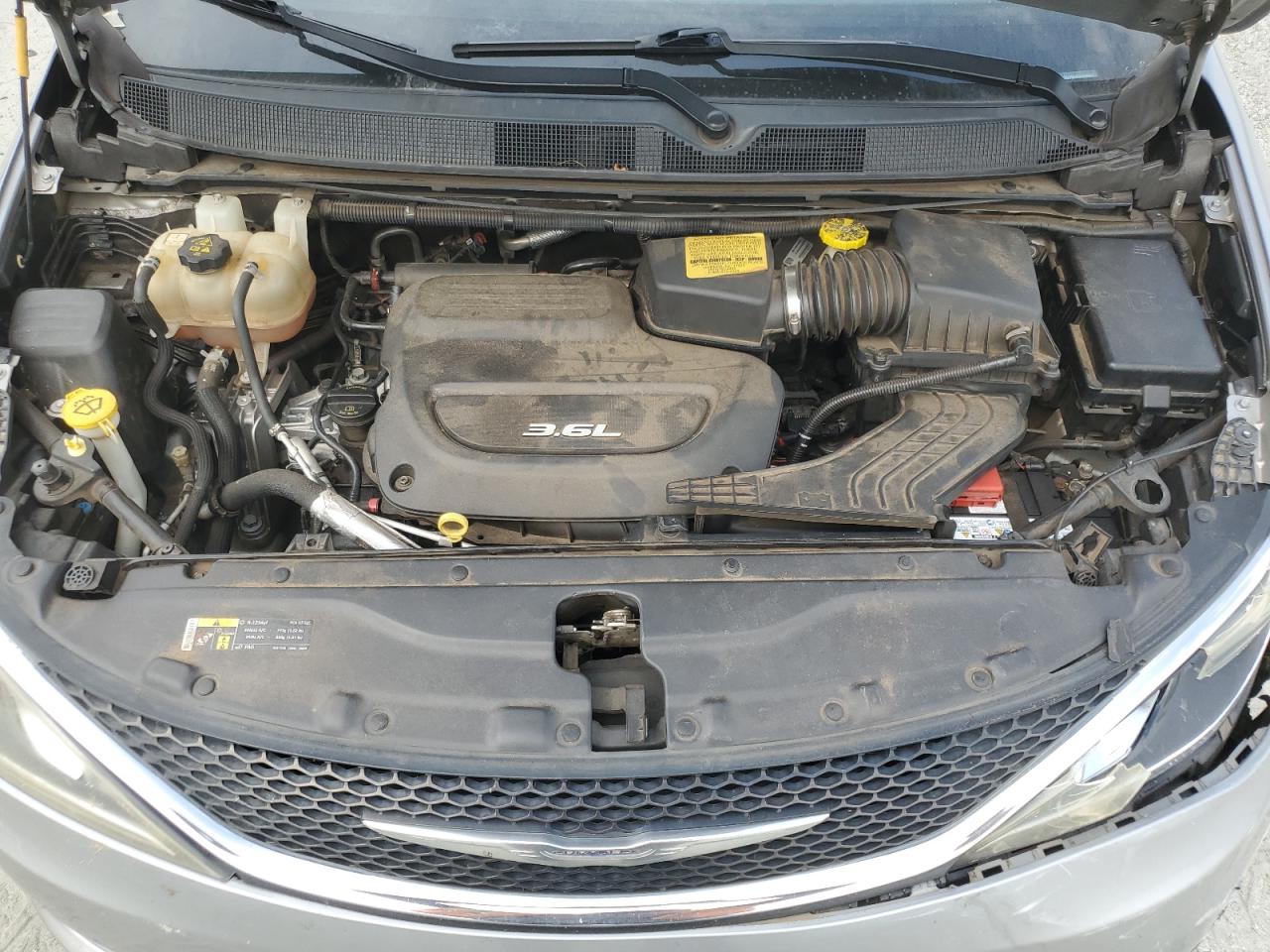 CHRYSLER PACIFICA TOURING L PLUS