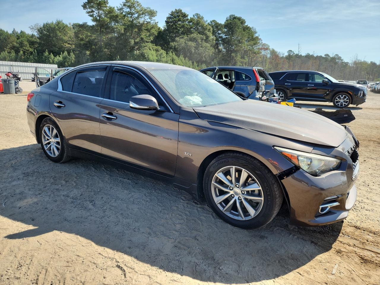 INFINITI Q50 PREMIUM