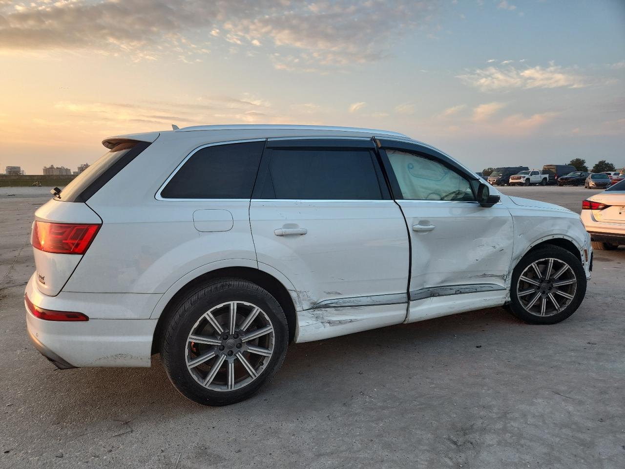 AUDI Q7 PREMIUM PLUS