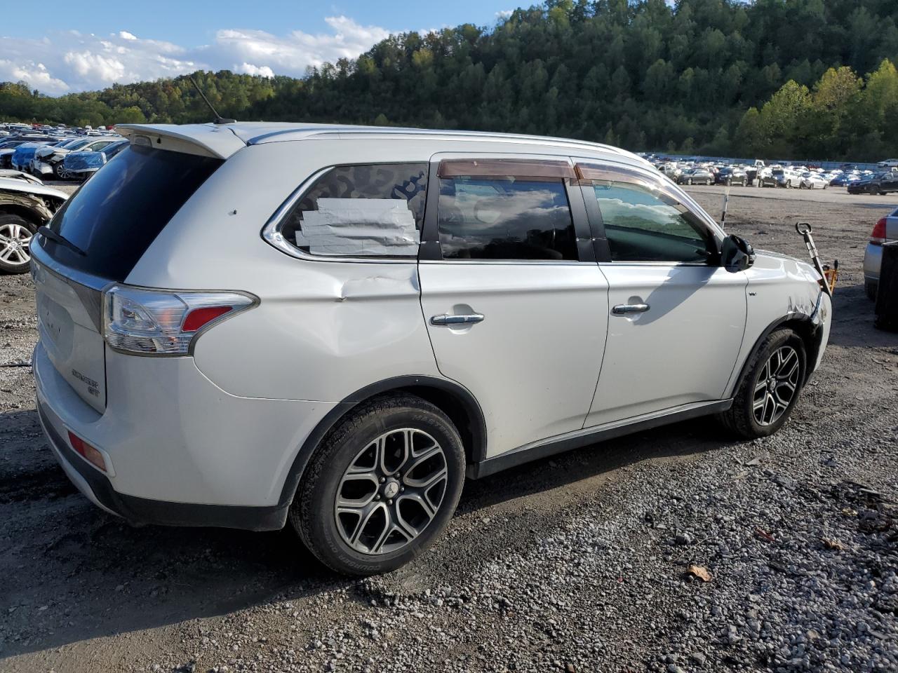 MITSUBISHI OUTLANDER GT