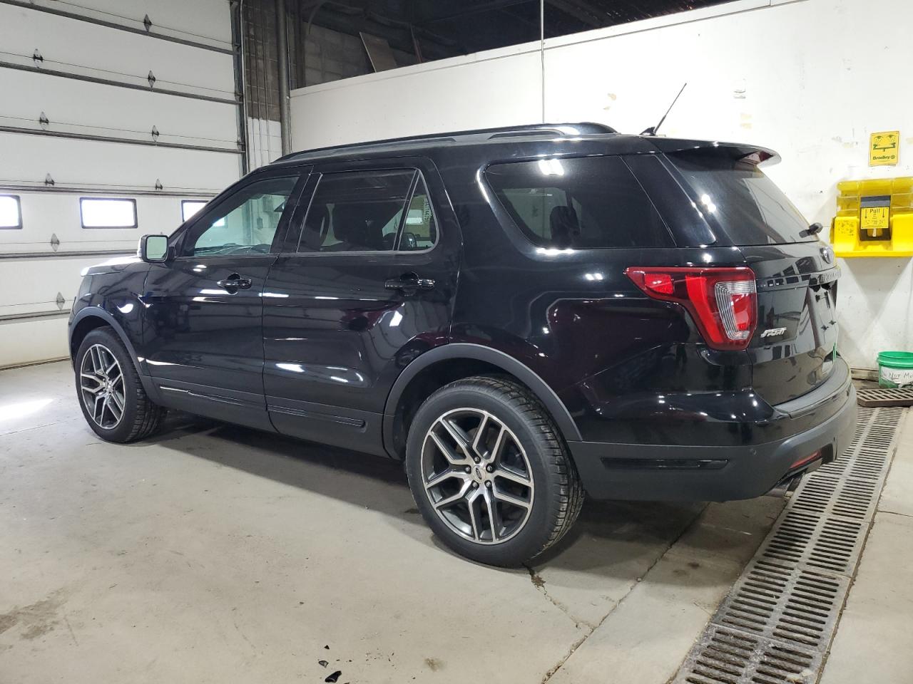 FORD EXPLORER SPORT