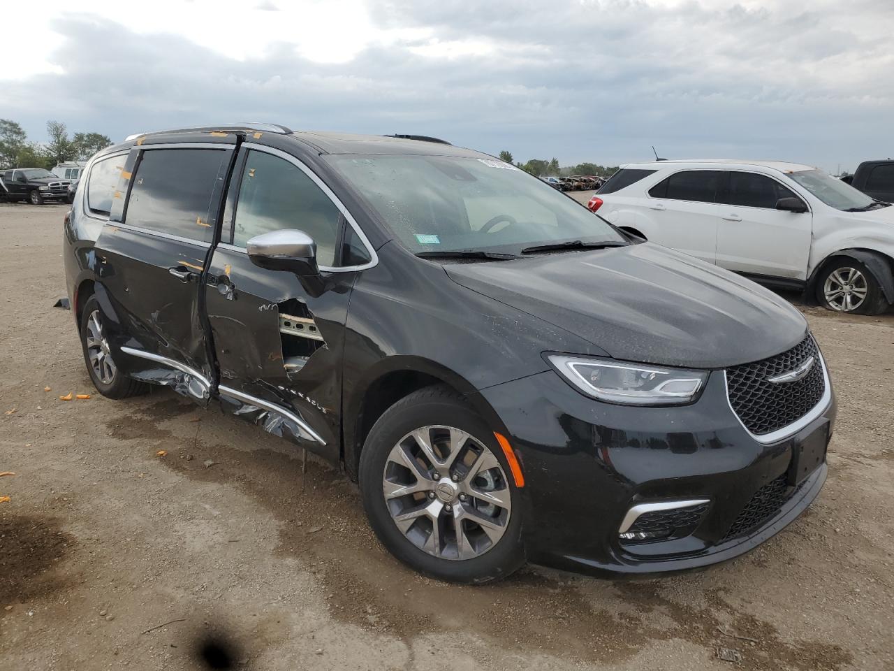 CHRYSLER PACIFICA HYBRID PINNACLE