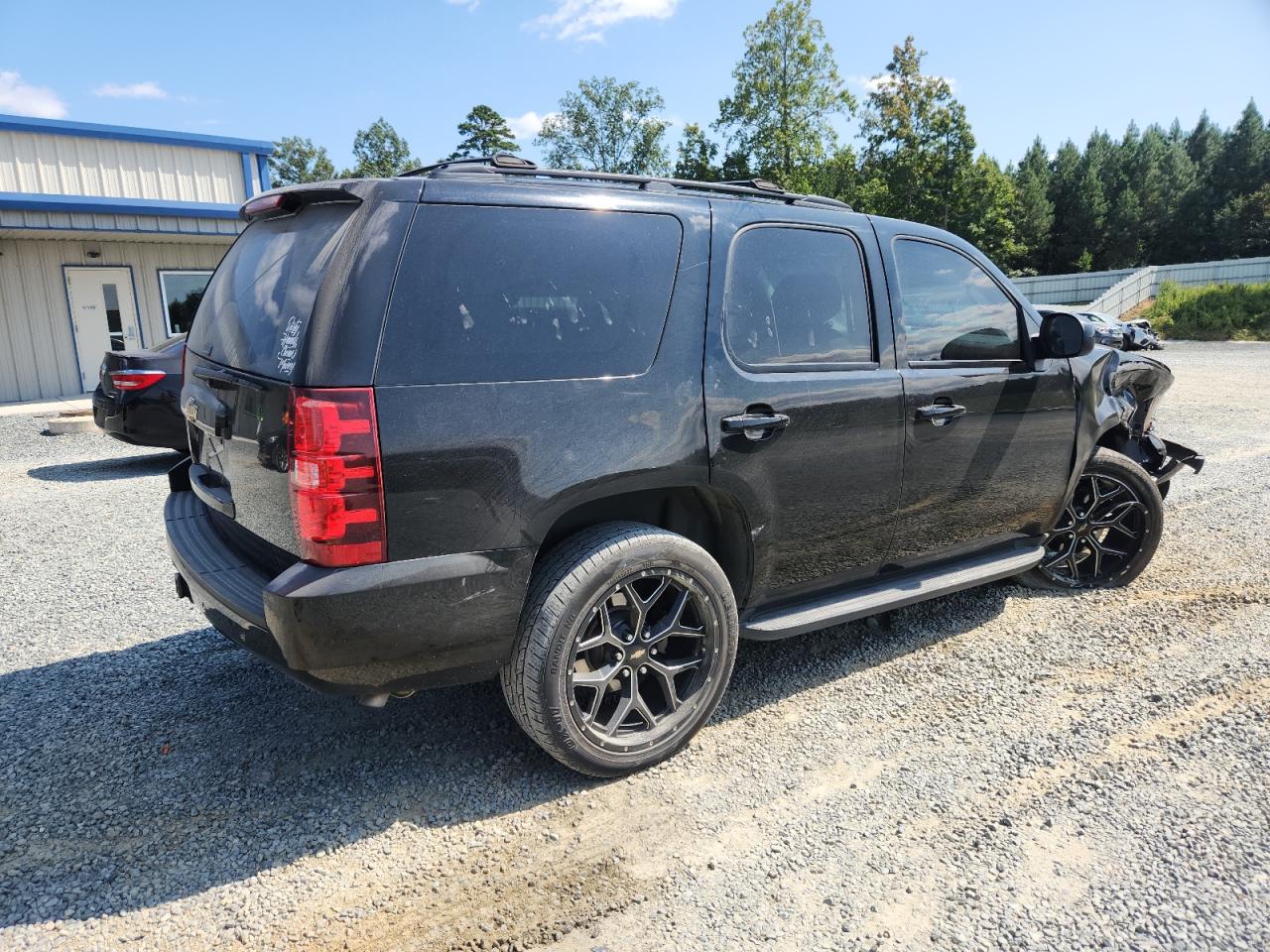 CHEVROLET TAHOE K1500 LT