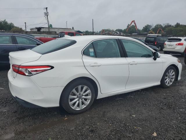 TOYOTA CAMRY L 2019 white  gas 4T1B11HK7KU815577 photo #4