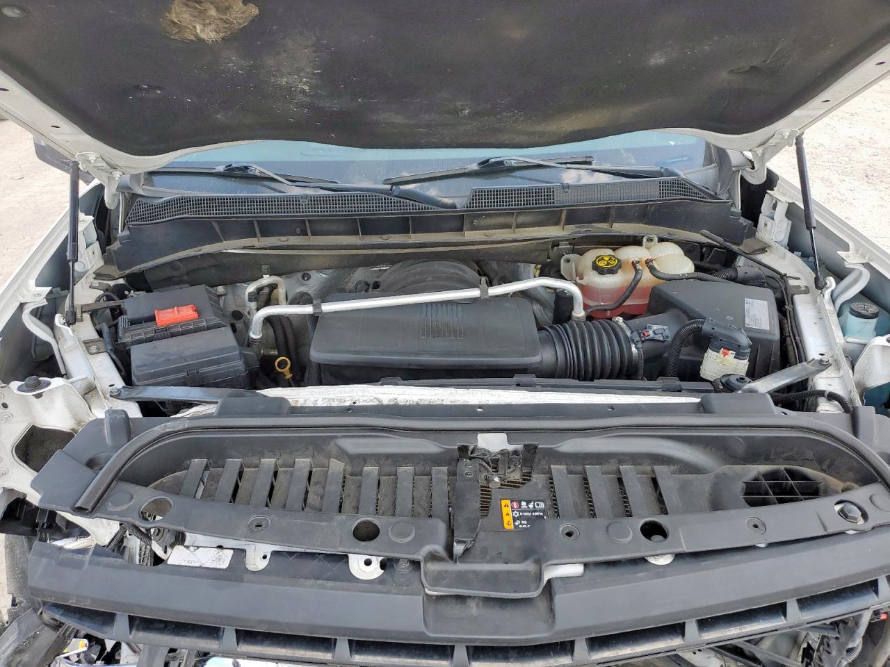 CHEVROLET SILVERADO C1500 LT