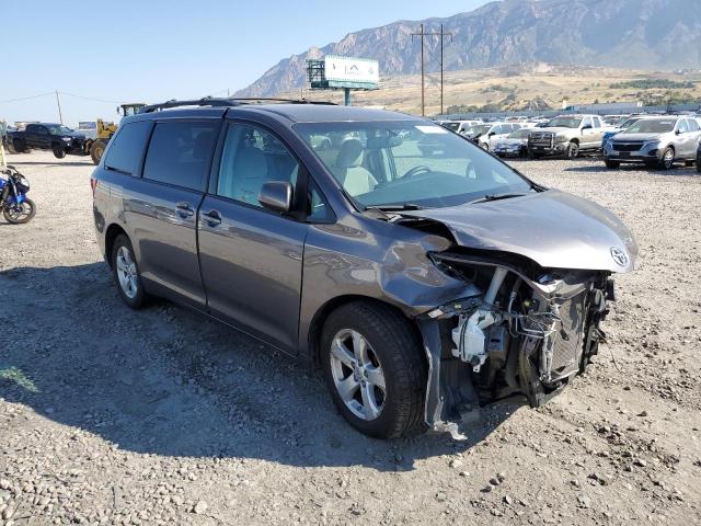 2017 TOYOTA SIENNA LE 5TDKZ3DC0HS817725