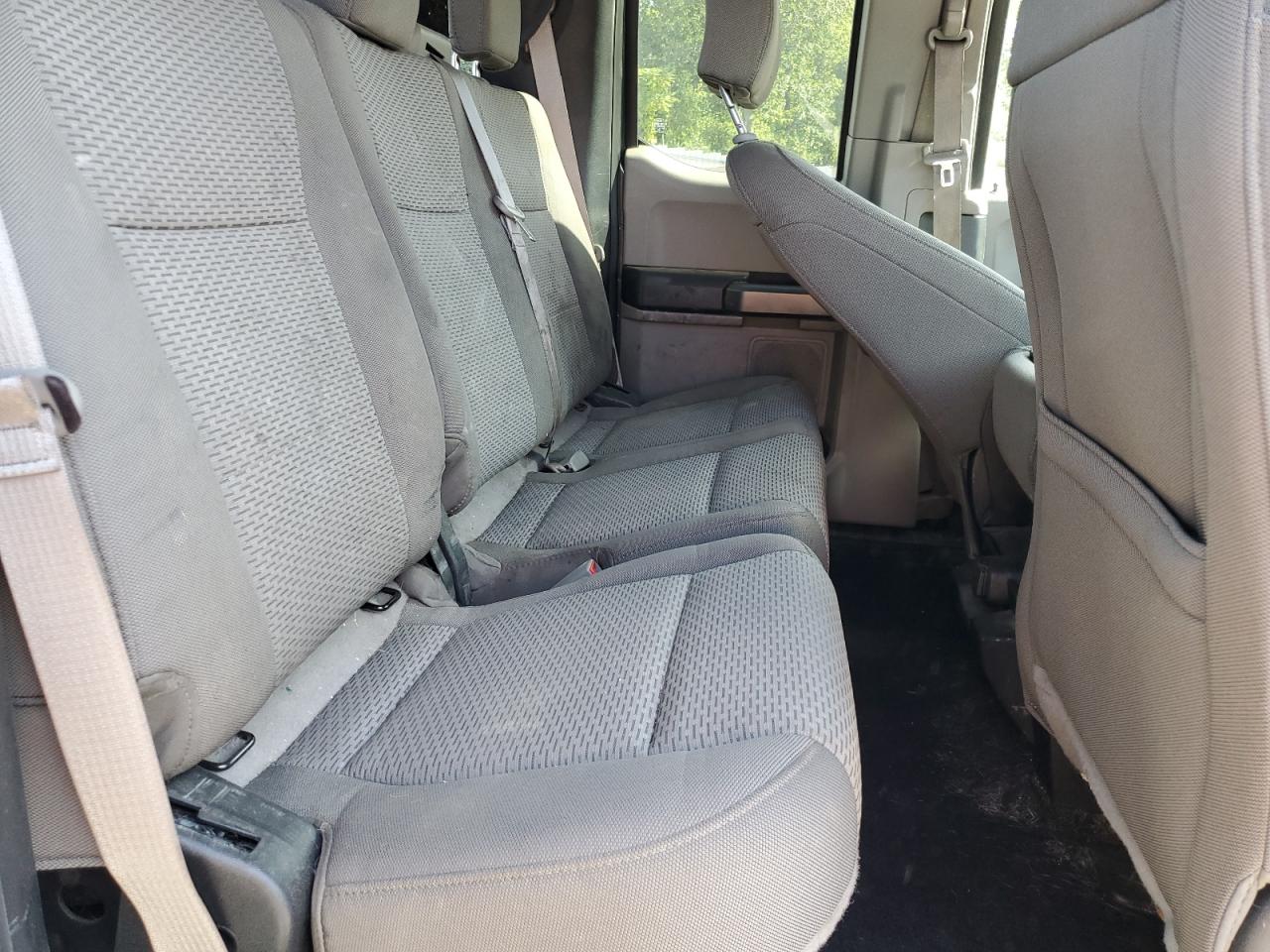 FORD F-150 SUPER CAB