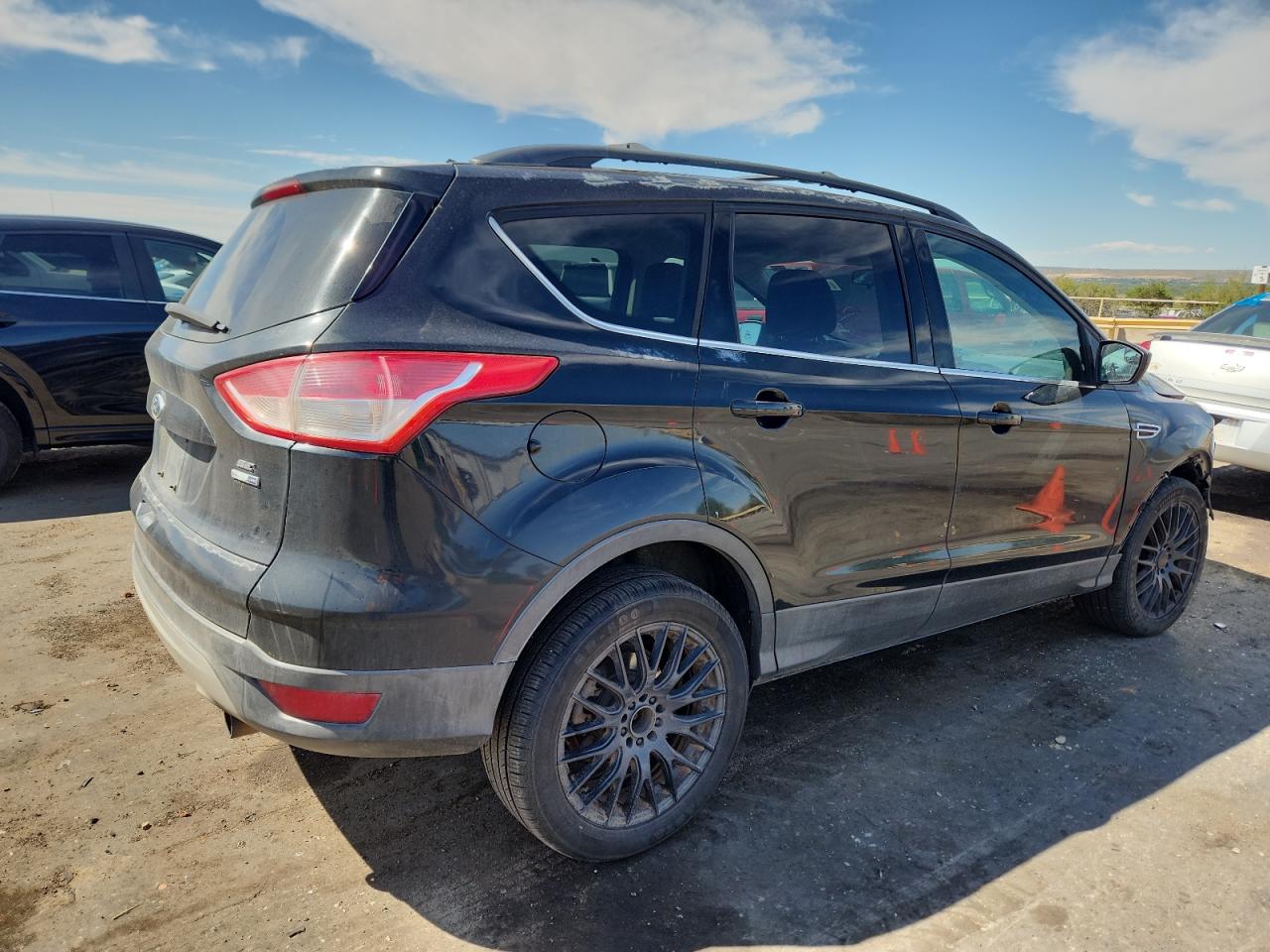 FORD ESCAPE SE