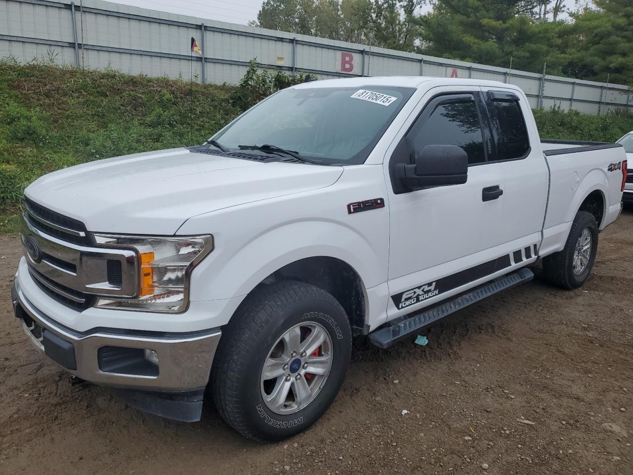 FORD F-150 SUPER CAB