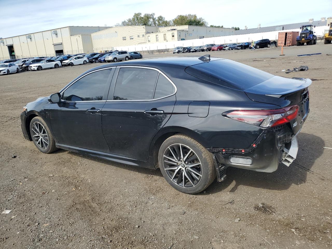 TOYOTA CAMRY SE NIGHT SHADE