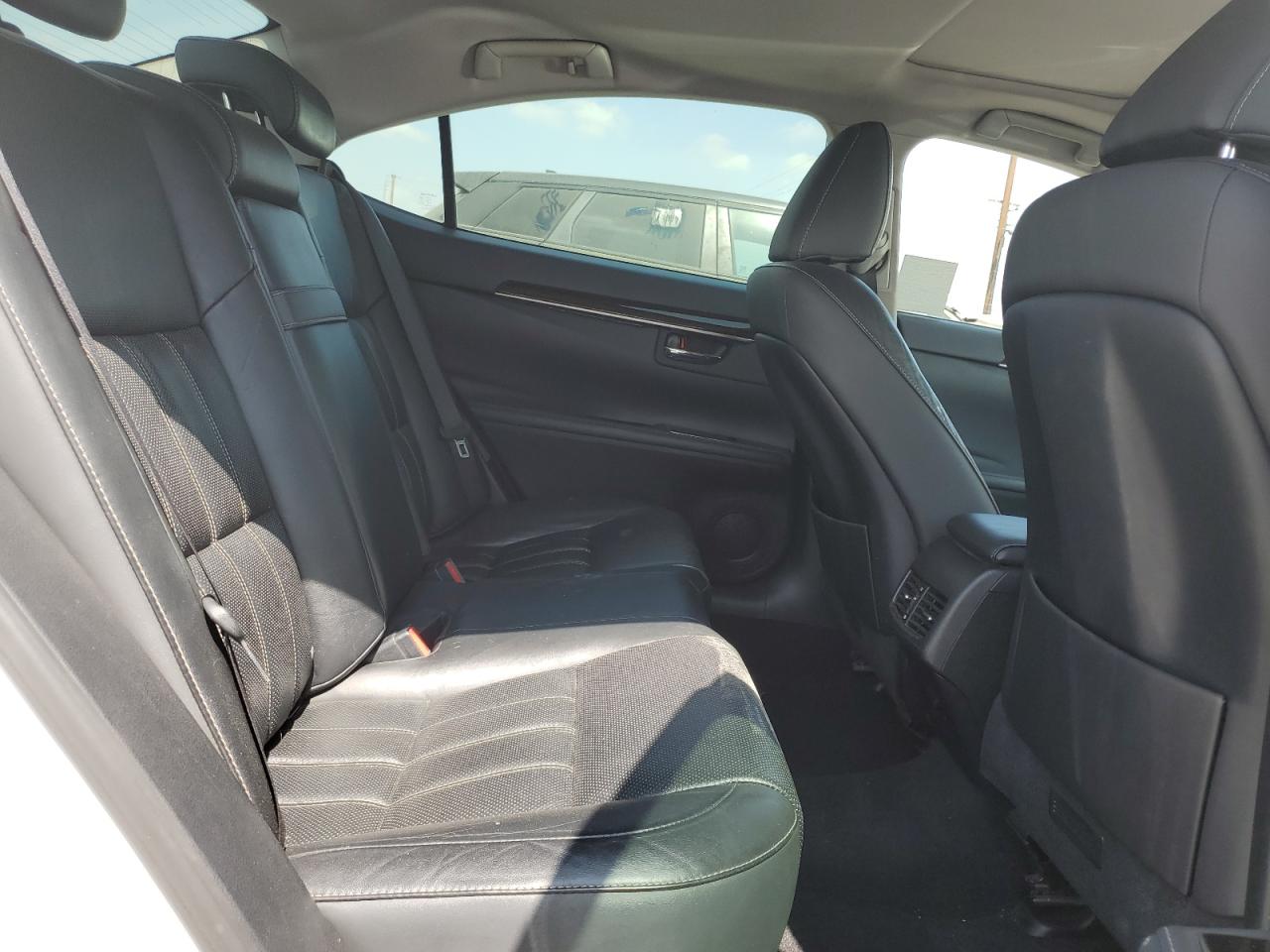 LEXUS ES 300H