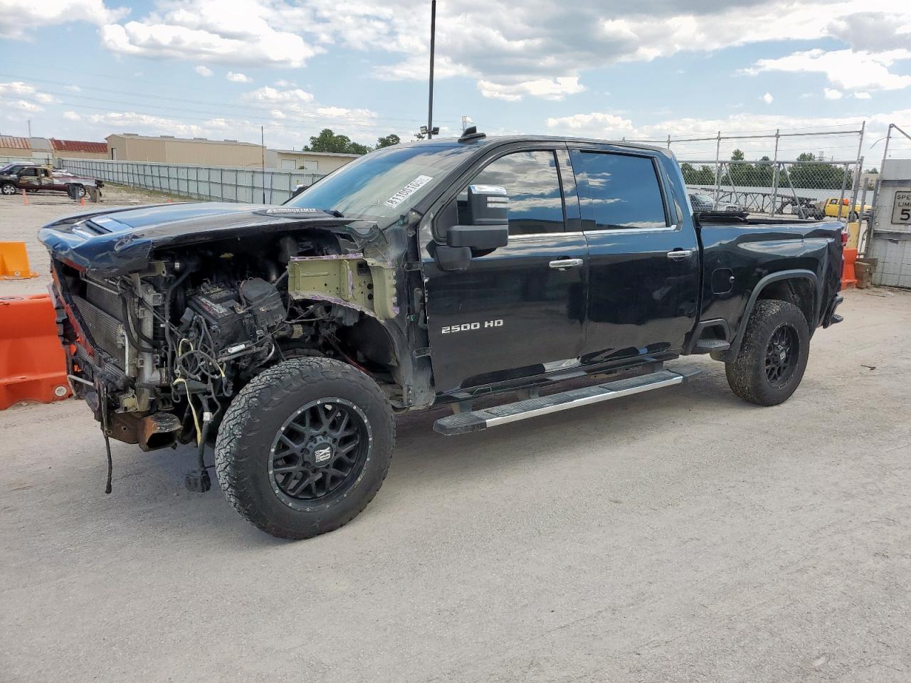 CHEVROLET SILVERADO K2500 HIGH COUNTRY
