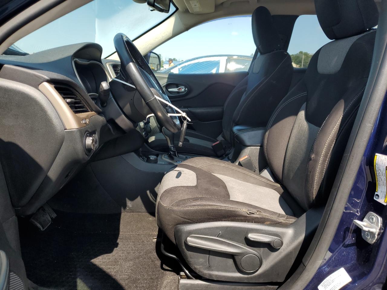 JEEP GRAND CHEROKEE LATITUDE