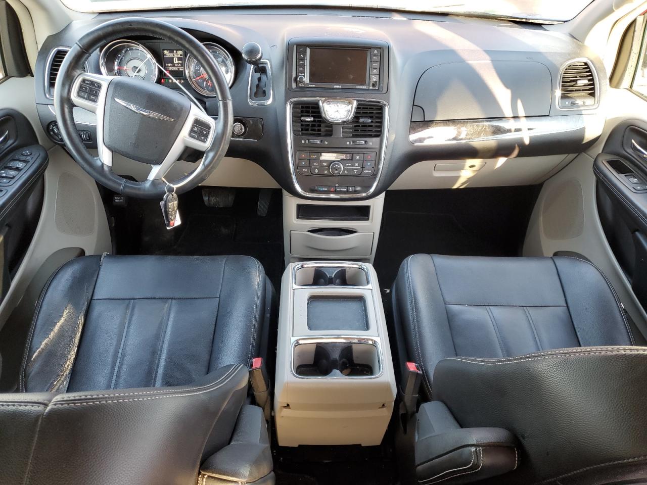 CHRYSLER TOWN & COUNTRY TOURING