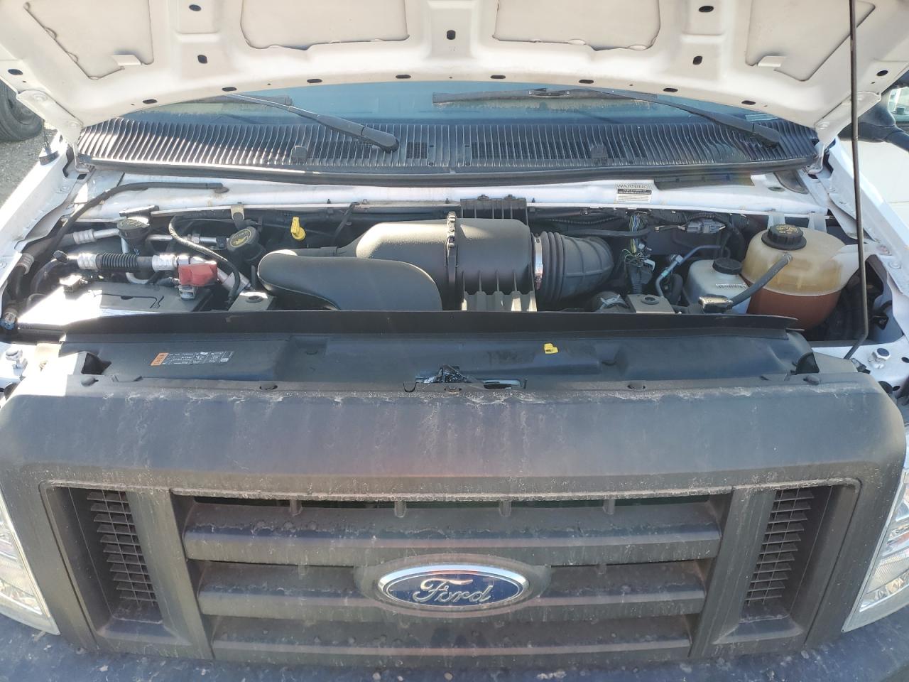 FORD ECONOLINE E450 SUPER DUTY CUTAWAY VAN