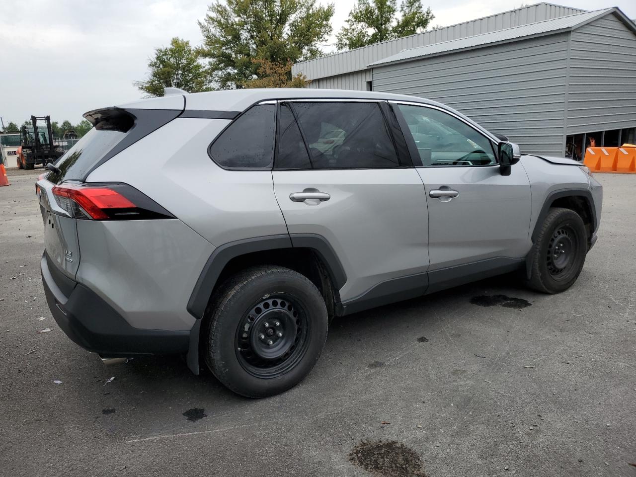 TOYOTA RAV4 LE