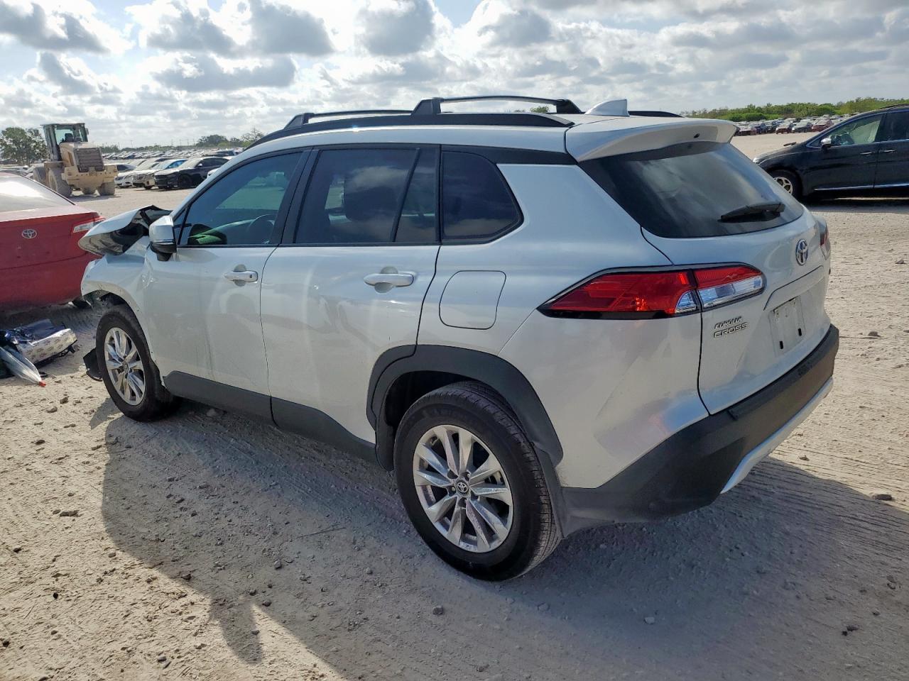 TOYOTA COROLLA CROSS LE