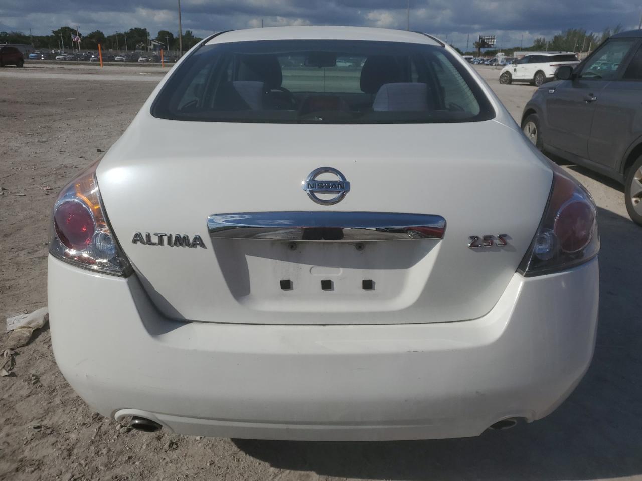 NISSAN ALTIMA BASE