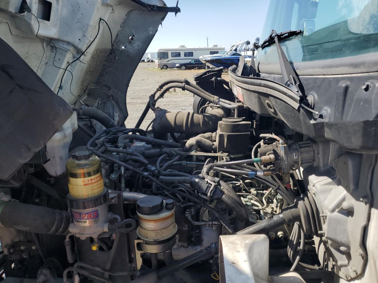 Lot #3261274946 2020 HINO 258/268