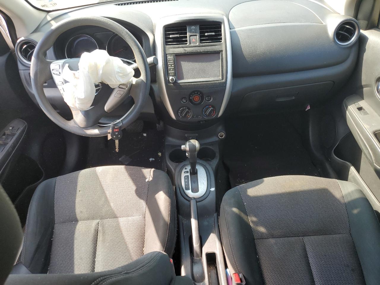 NISSAN VERSA S