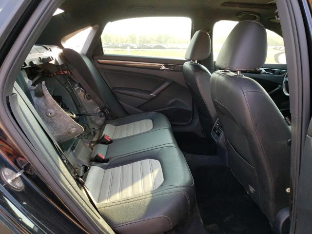2018 VOLKSWAGEN PASSAT GT 1VWJM7A33JC032710