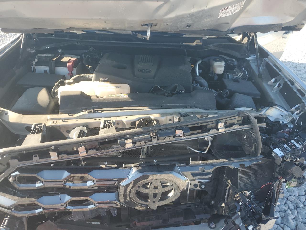 TOYOTA TUNDRA CREWMAX PLATINUM