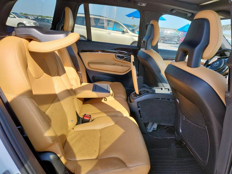 2016 VOLVO XC90 T6 YV4A22PK2G1021273