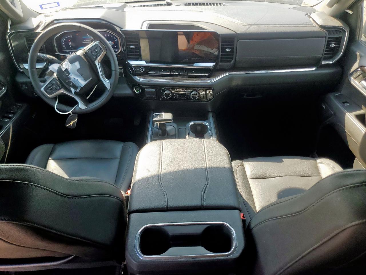 CHEVROLET SILVERADO K1500 RST