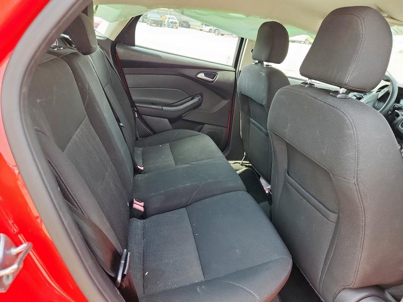 2015 FORD FOCUS SE 1FADP3K29FL386511