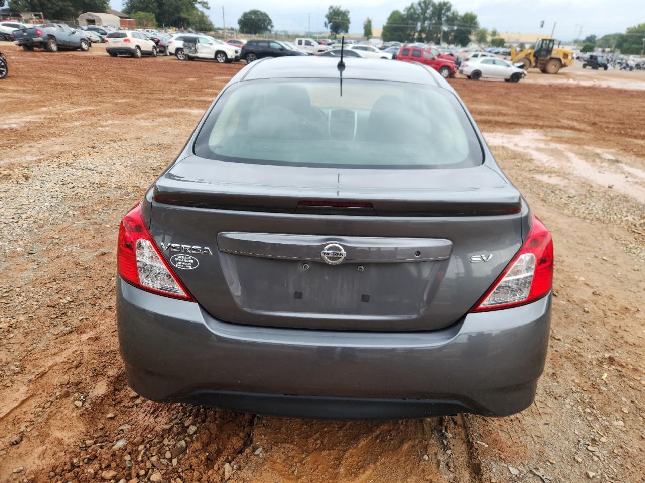 NISSAN VERSA S