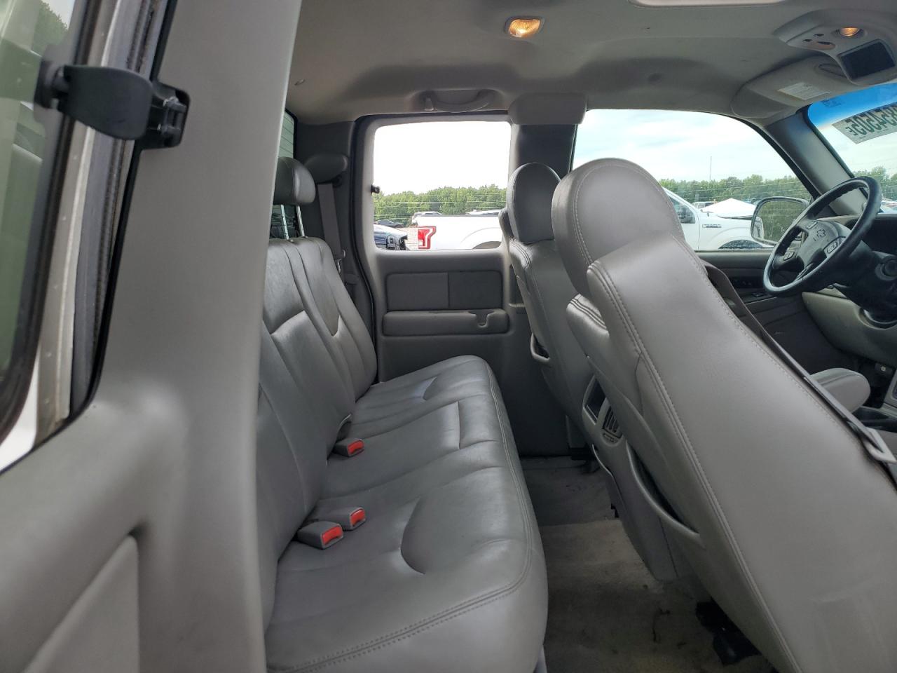 Lot #3240138040 2003 CHEVROLET SILVERADO