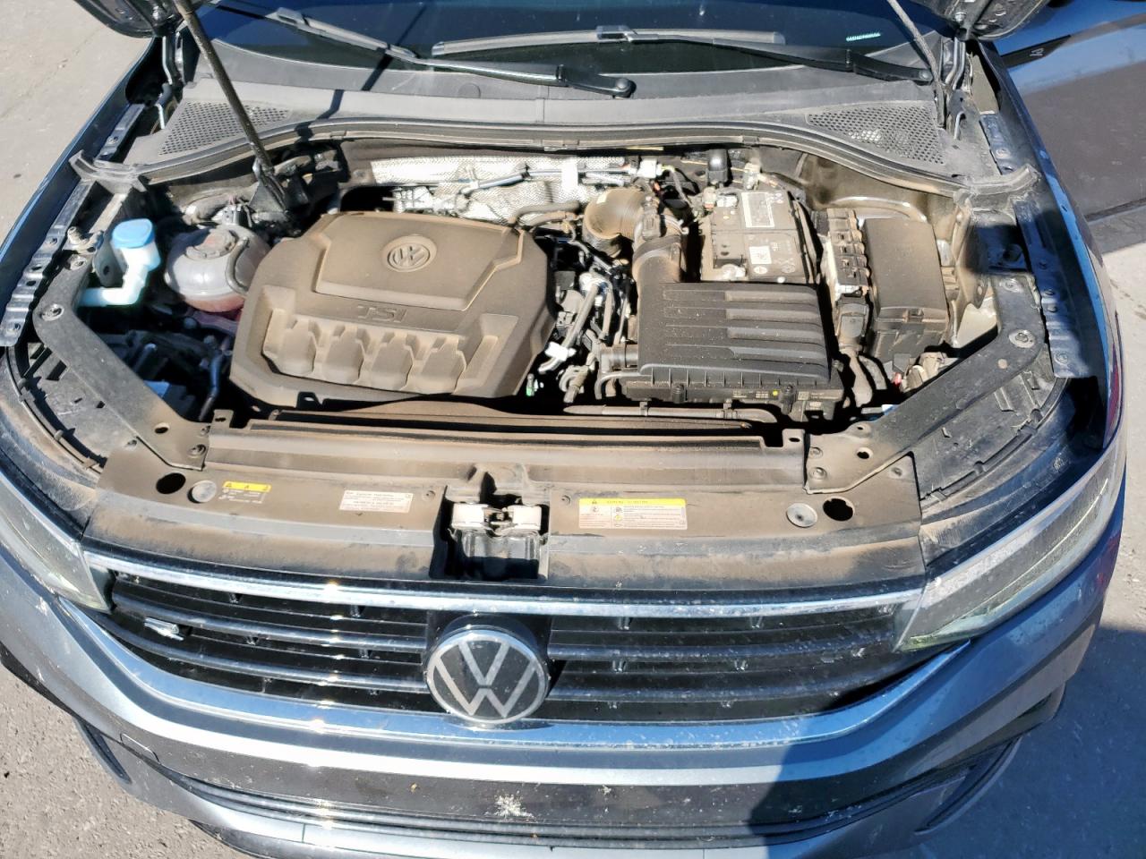 VOLKSWAGEN TIGUAN SE R-LINE BLACK