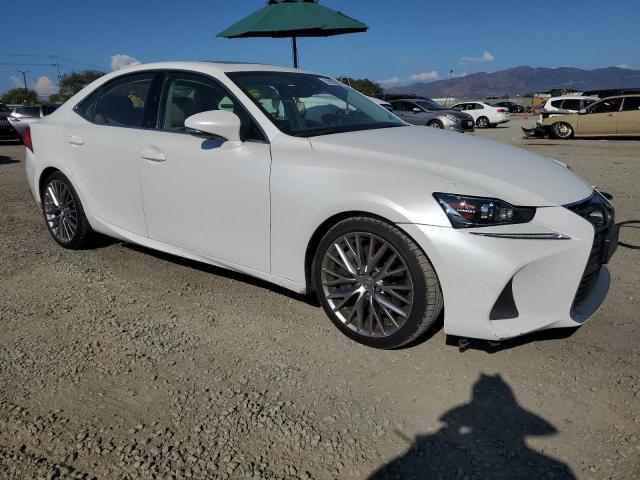 2017 LEXUS IS 200T JTHBA1D22H5039757