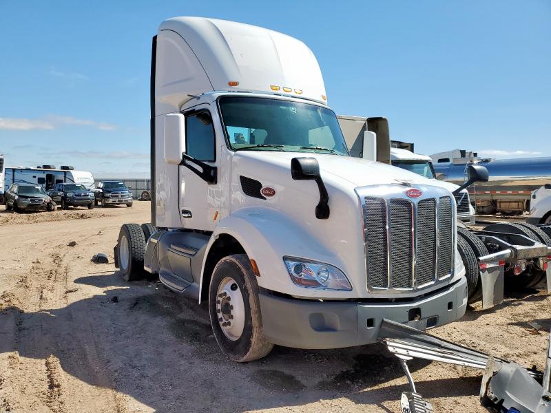 Global Auto Auctions: 2019 PETERBILT TRACTOR 579